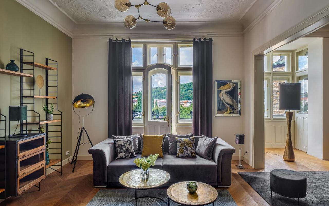 Mn6 Luxury Suites By Adrez プラハ エクステリア 写真