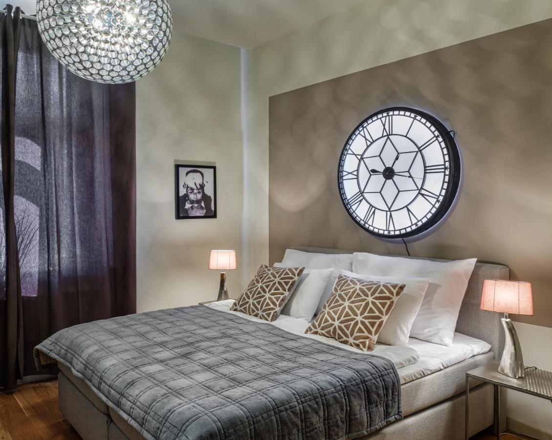 Mn6 Luxury Suites By Adrez プラハ エクステリア 写真