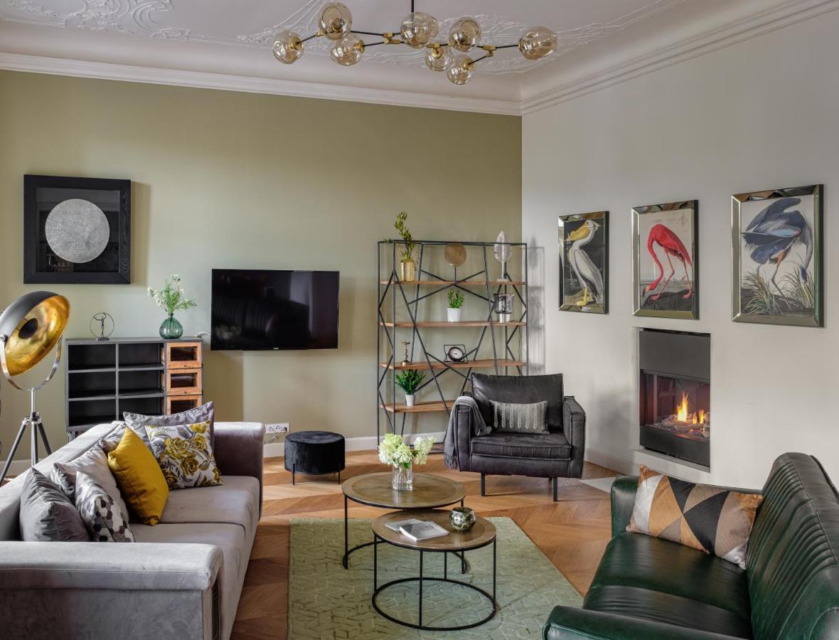 Mn6 Luxury Suites By Adrez プラハ エクステリア 写真