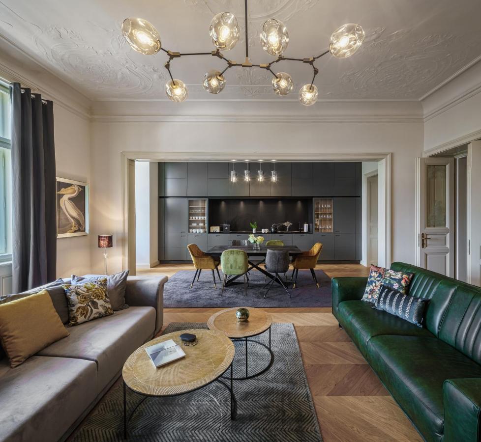 Mn6 Luxury Suites By Adrez プラハ エクステリア 写真