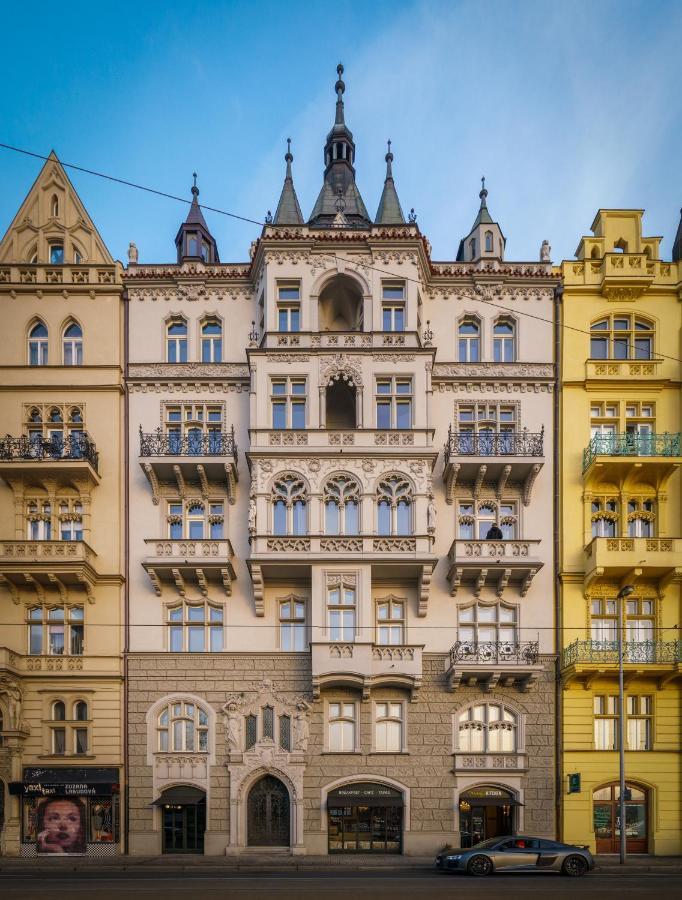 Mn6 Luxury Suites By Adrez プラハ エクステリア 写真