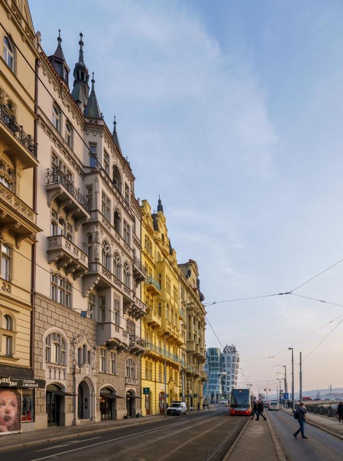 Mn6 Luxury Suites By Adrez プラハ エクステリア 写真